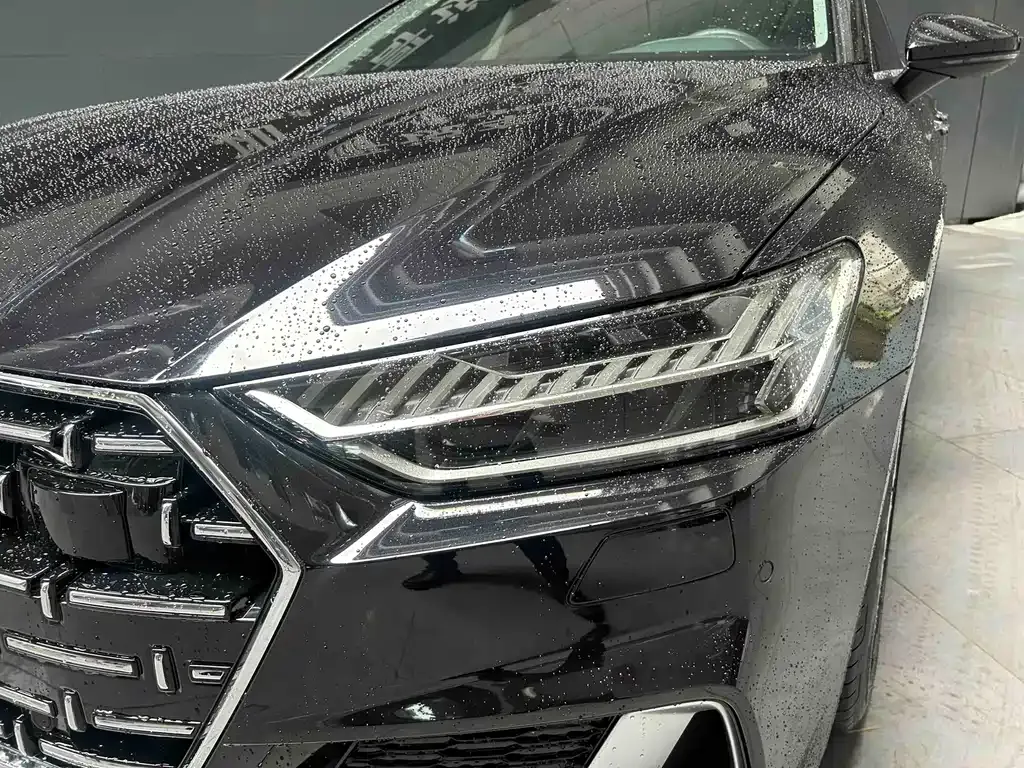 Audi A7L — фото 9