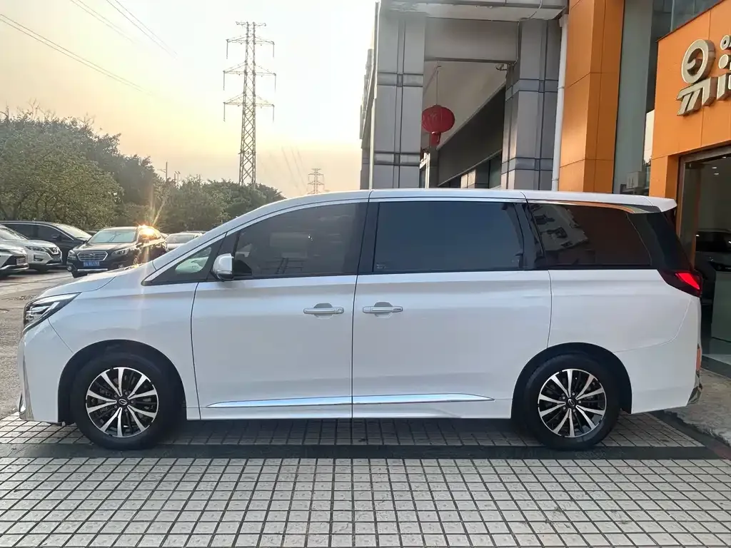 GAC Motor Trumpchi M8 — фото 8