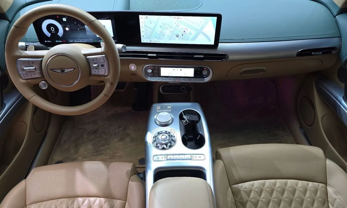 Genesis GV60 — фото 10