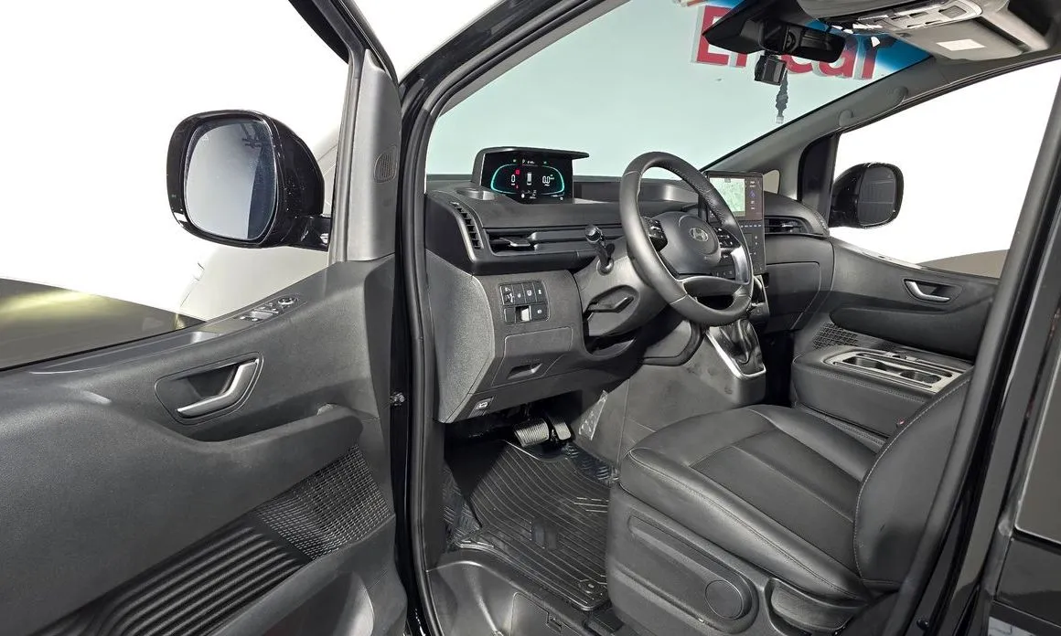 Hyundai Staria — фото 3