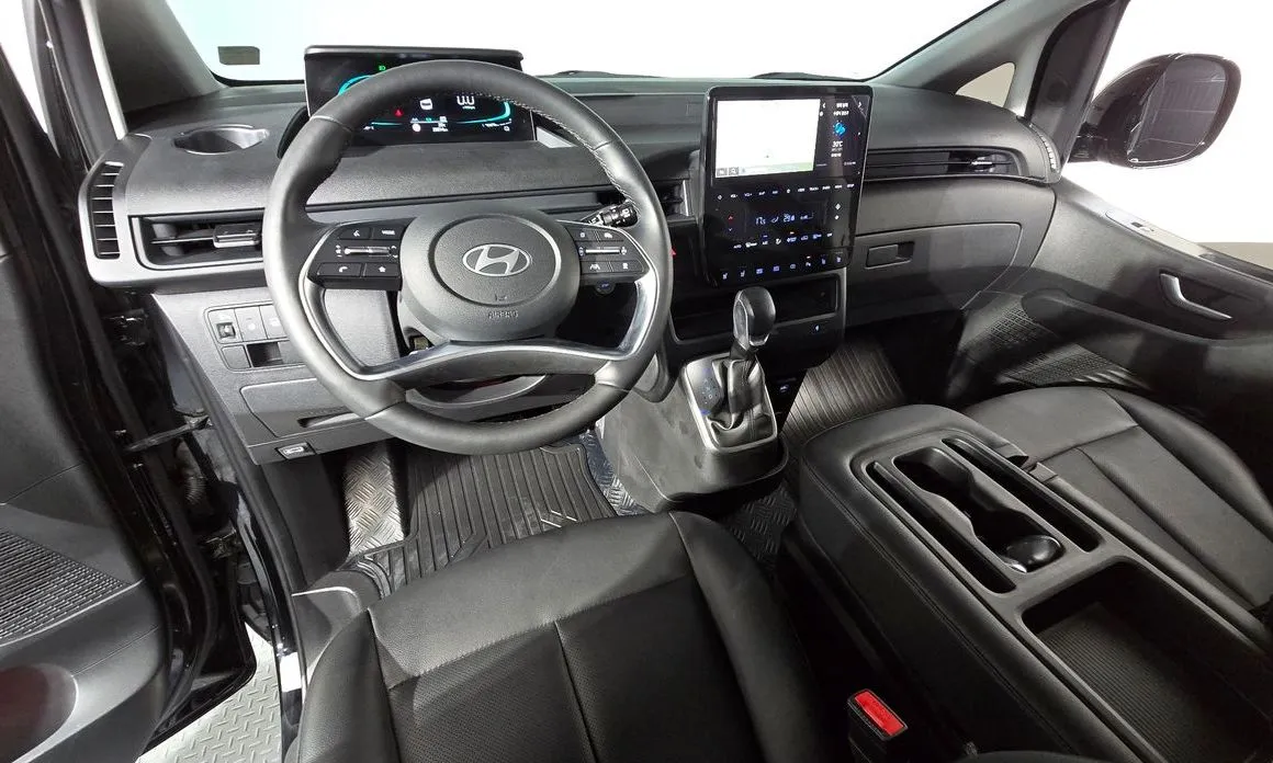 Hyundai Staria — фото 9