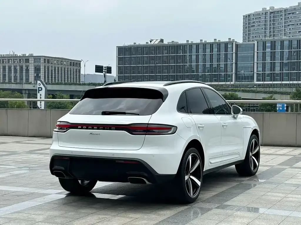 Porsche Macan — фото 5