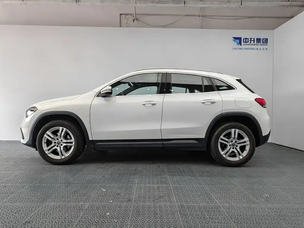 Mercedes-Benz GLA — фото 8
