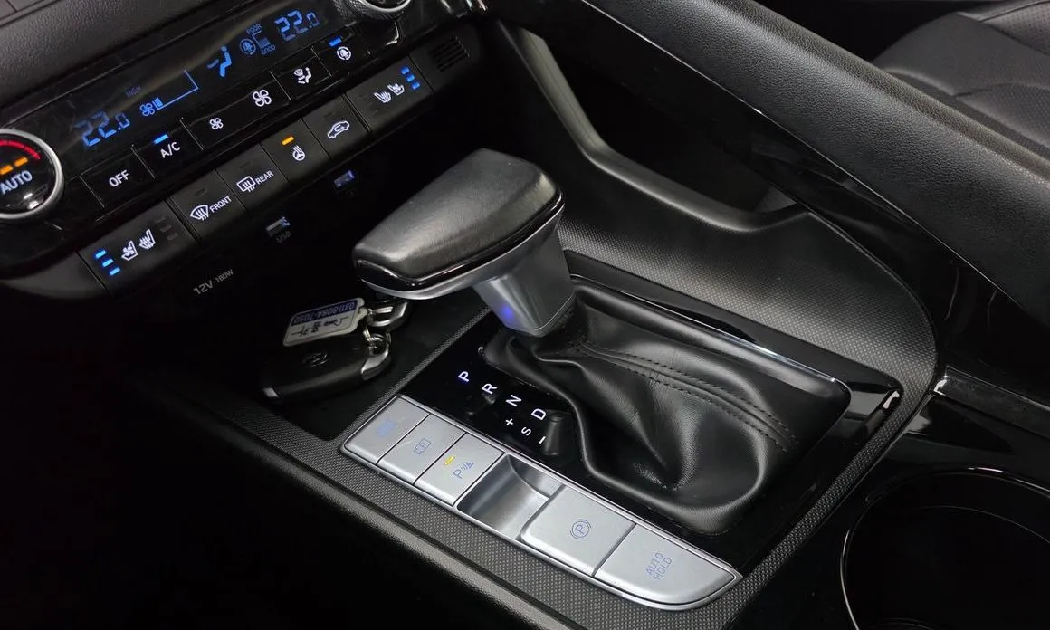 Hyundai AVANTE — фото 9