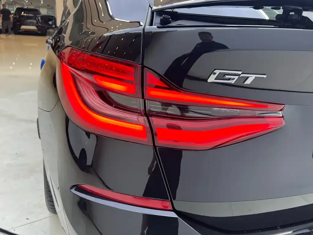 BMW 6 Series GT — фото 8