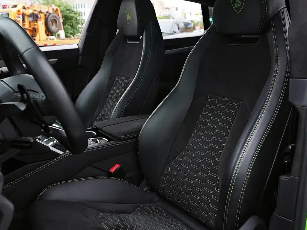 Lamborghini Urus — фото 10