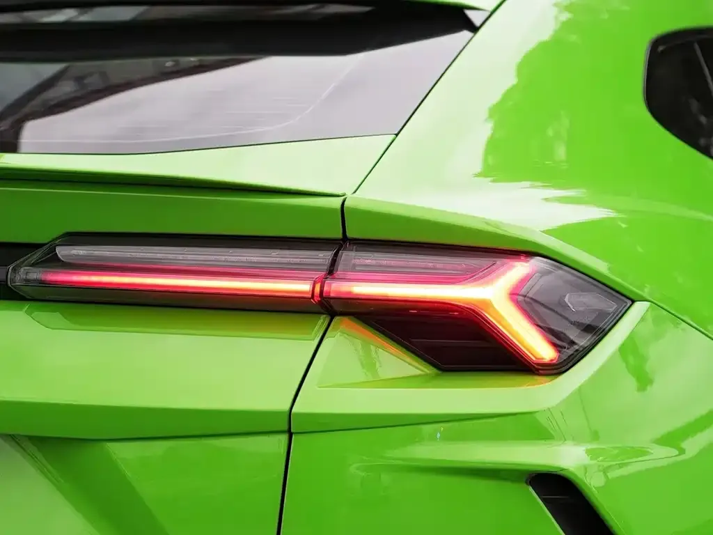 Lamborghini Urus — фото 7