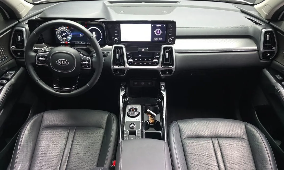 Kia Sorento — фото 6