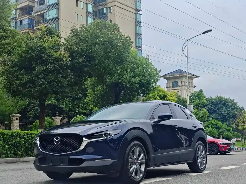 Mazda CX-30 — фото 1