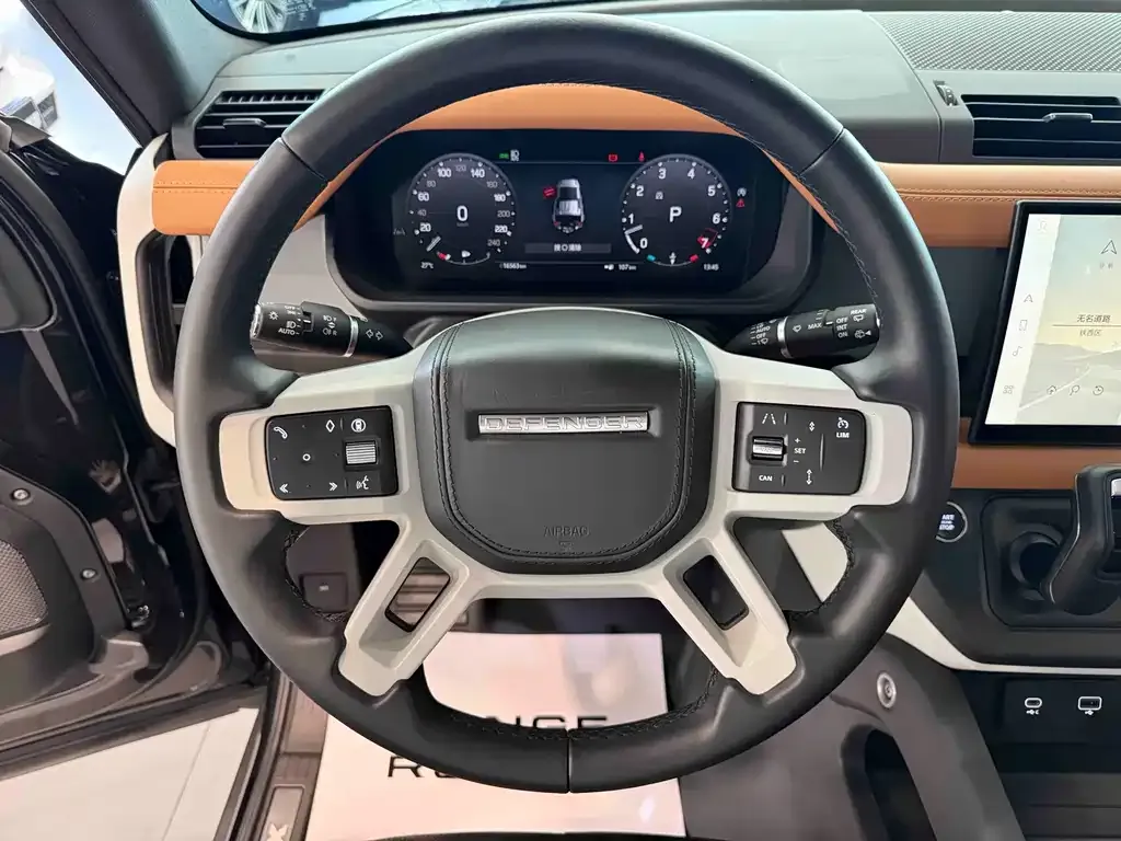 Land Rover Defender — фото 10