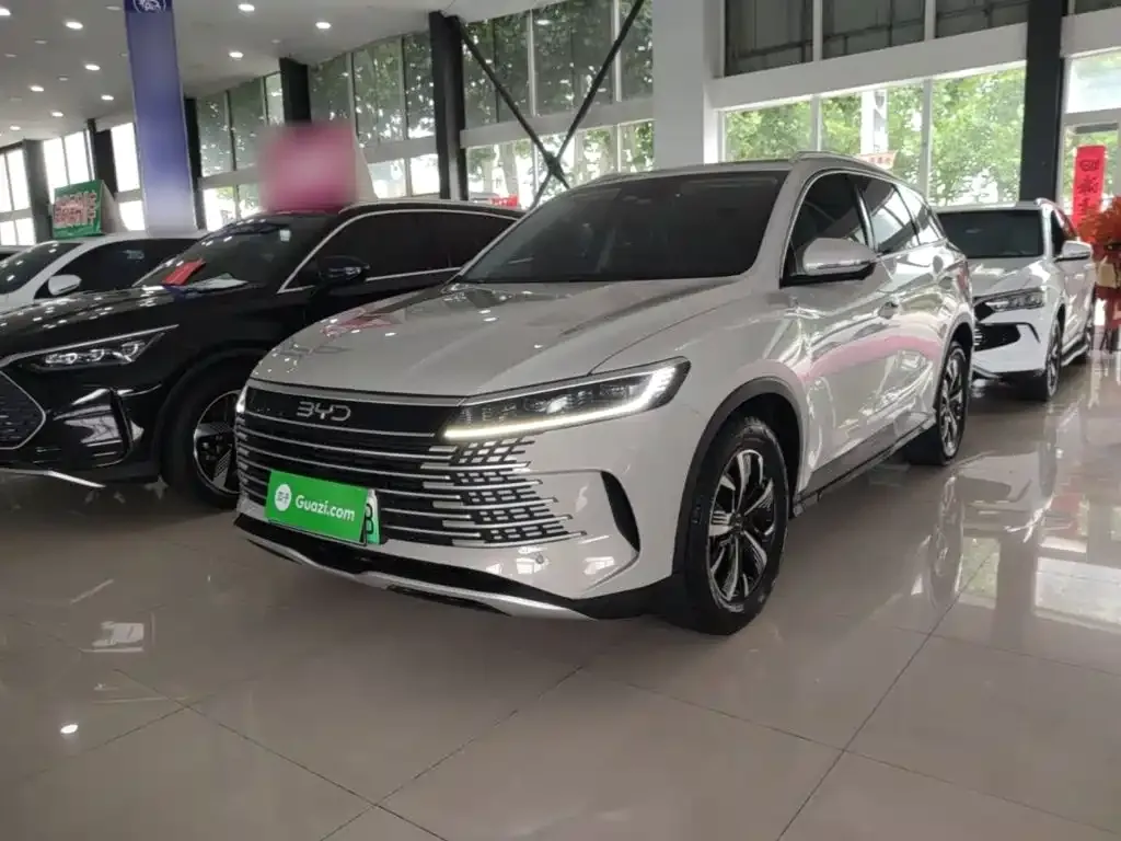 BYD Seal 05 DM-i — фото 8