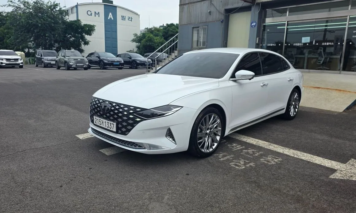 Hyundai Grandeur — фото 1
