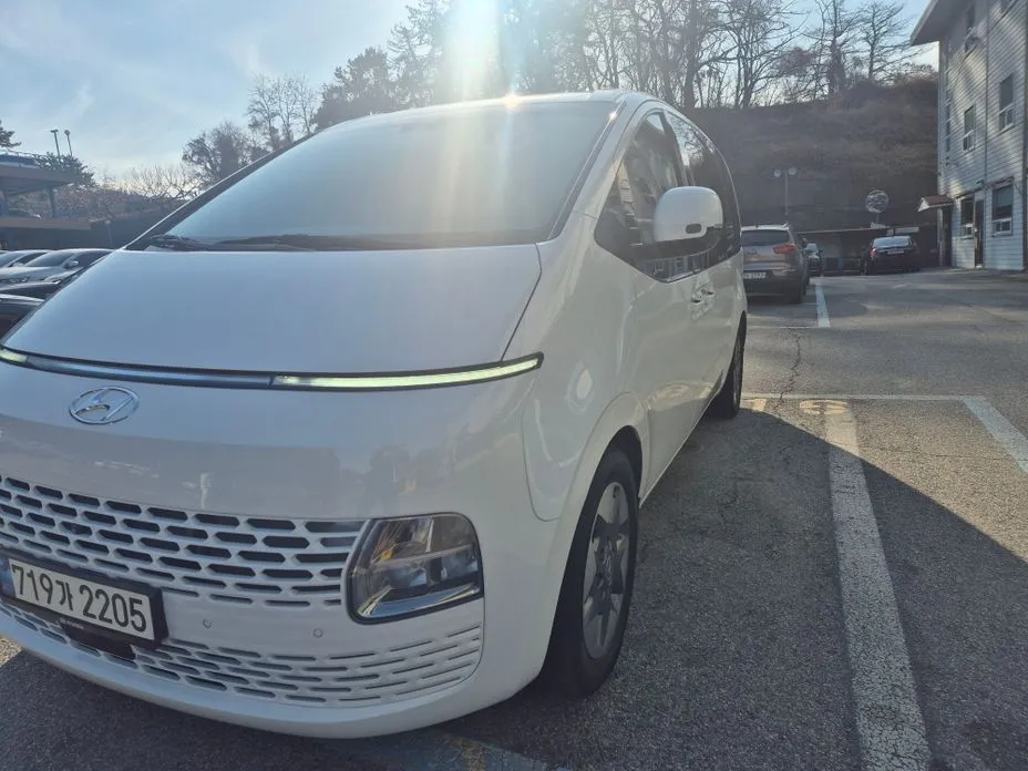 Hyundai Staria — фото 3