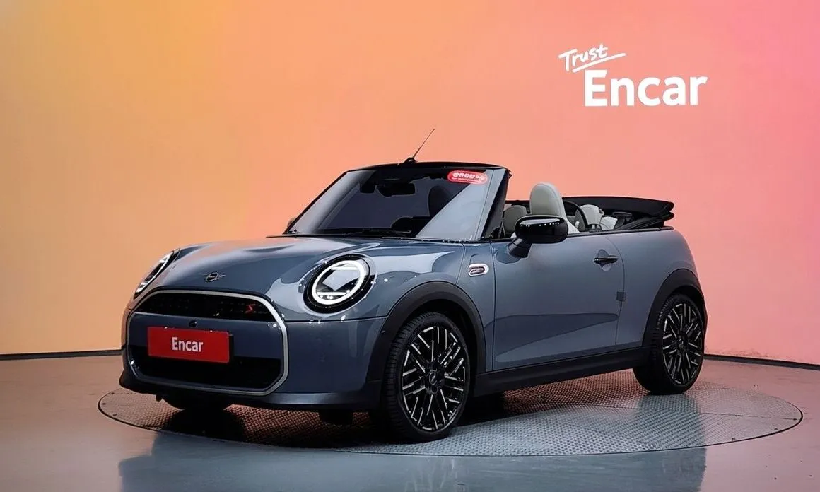 Mini Cooper Convertible — фото 1