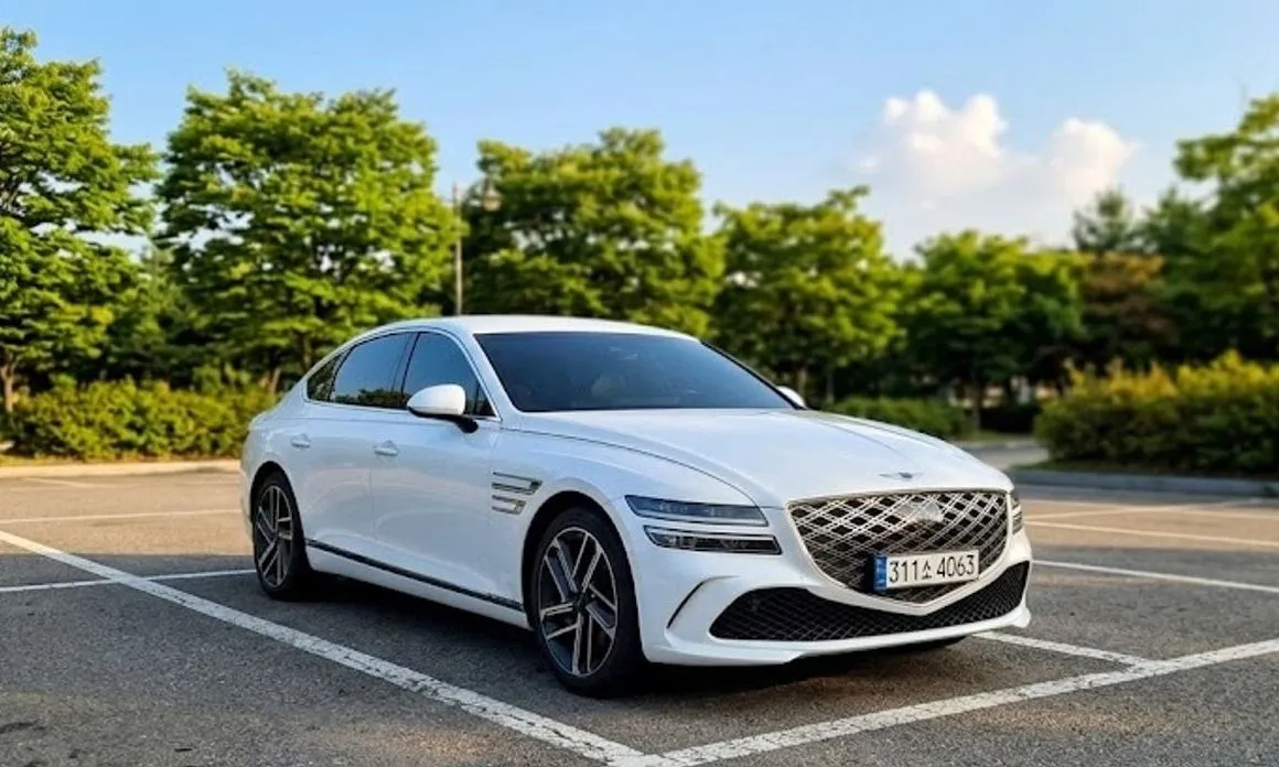Genesis G80 — фото 1