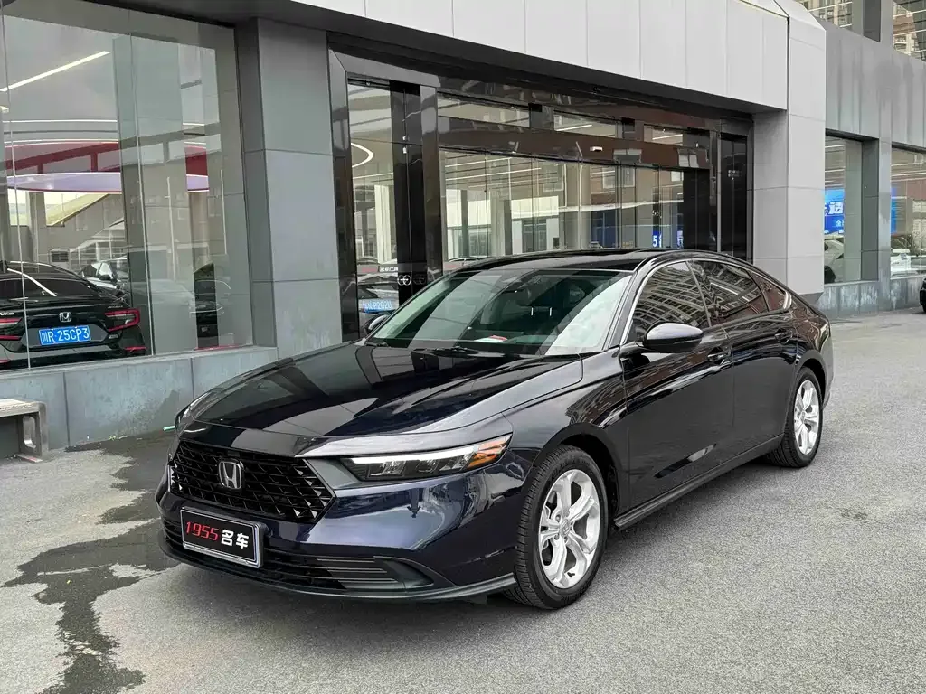 Honda Accord — фото 1
