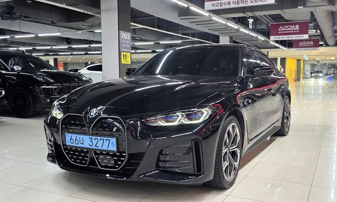 BMW i4 — фото 1