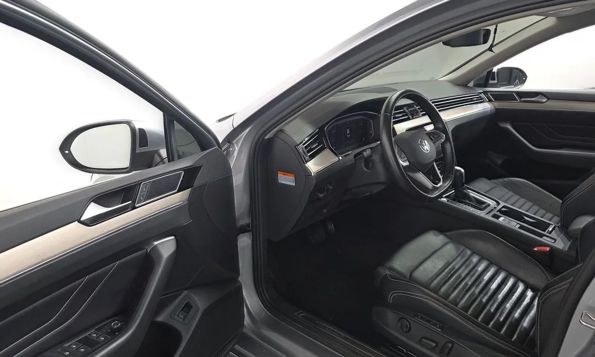 Volkswagen Passat — фото 4