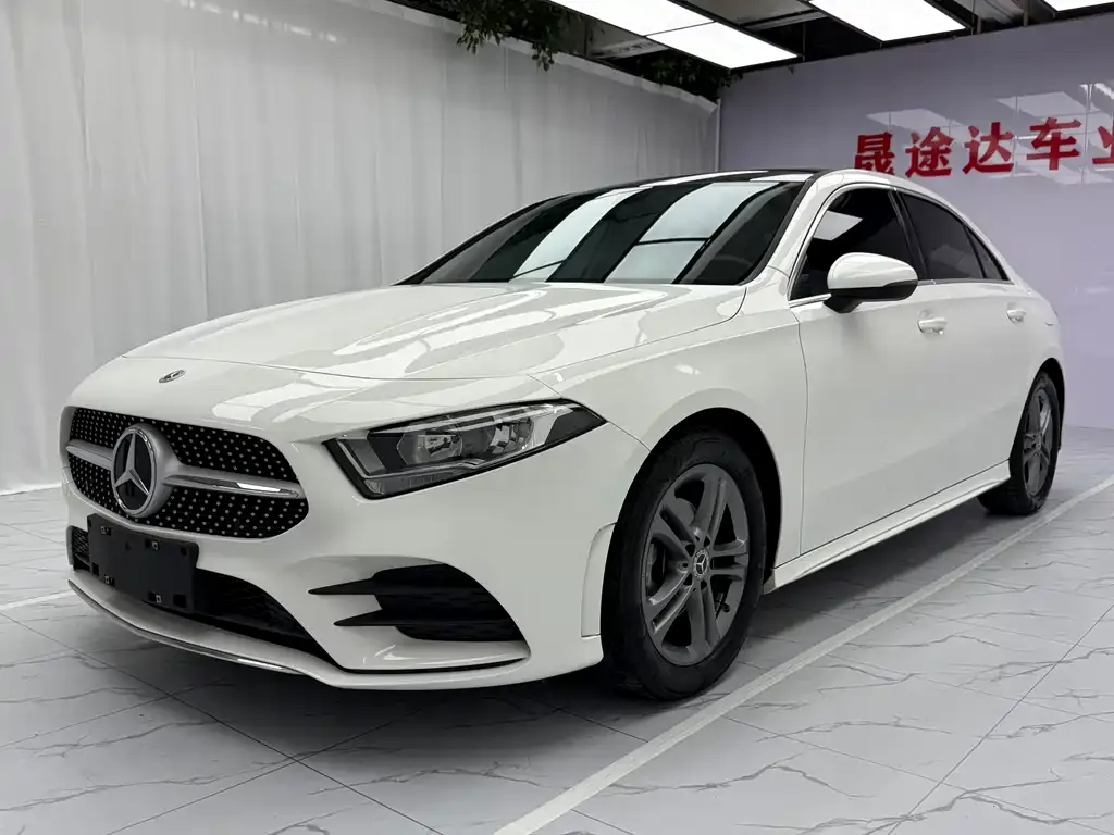 Mercedes-Benz A-Class — фото 1