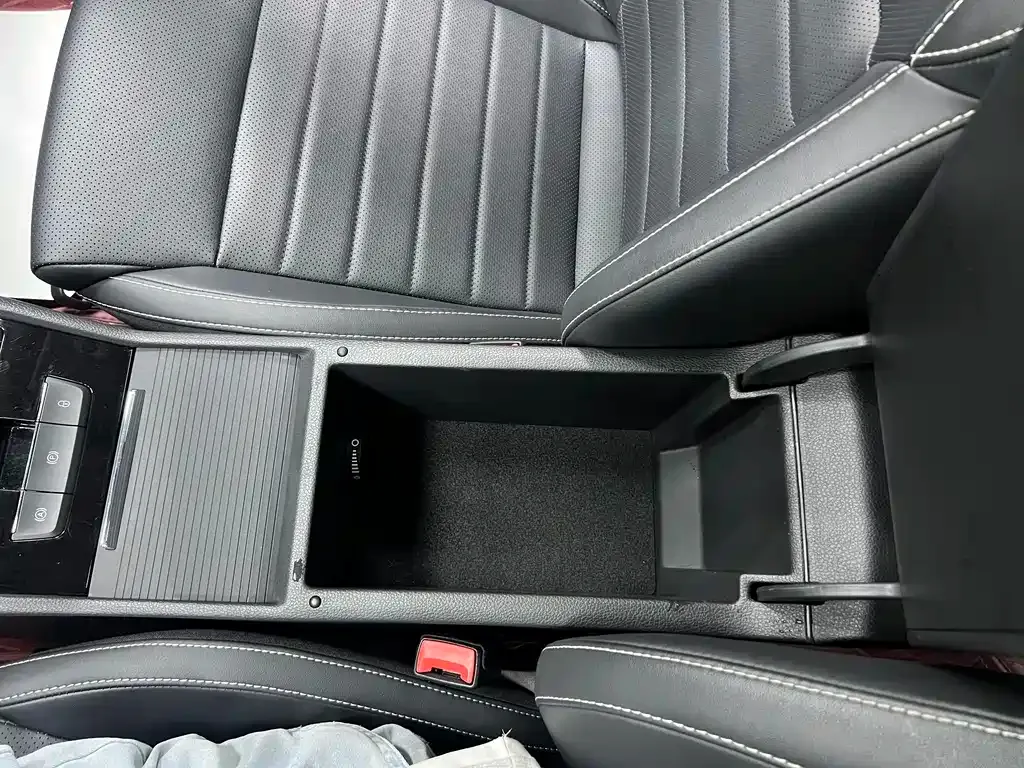 Skoda Superb — фото 10