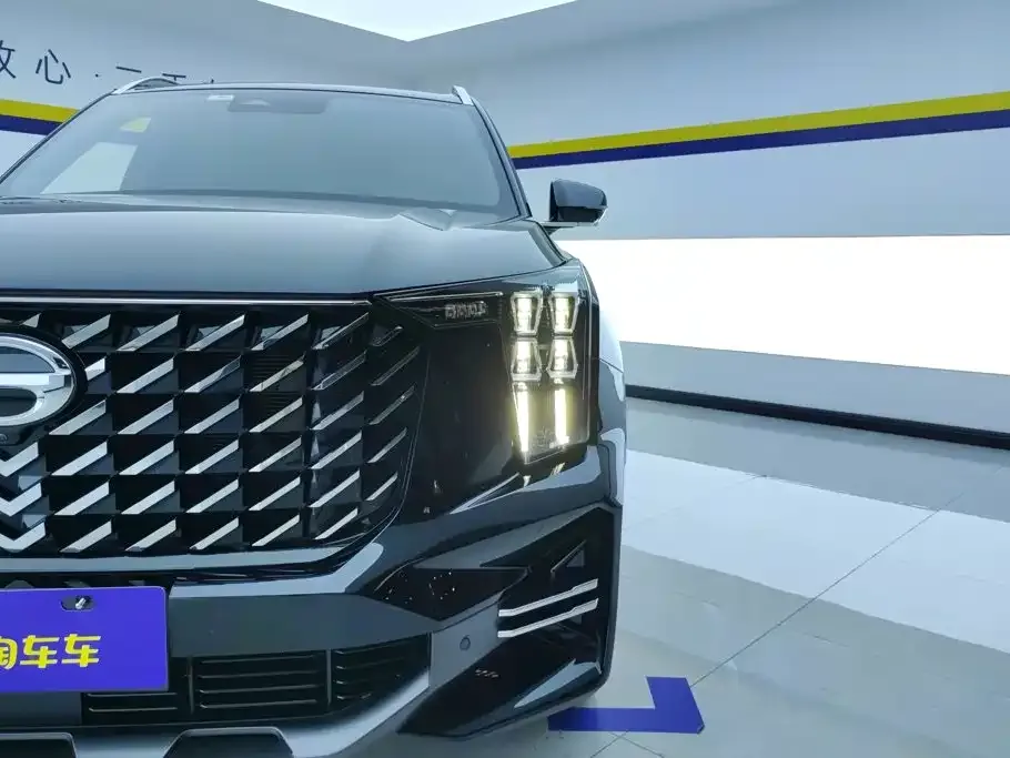 GAC Motor Trumpchi GS8 — фото 2