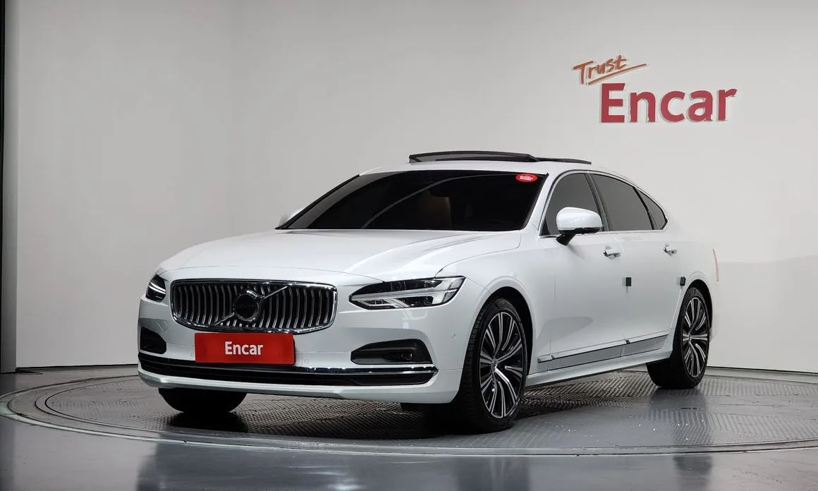 Volvo S90 — фото 1