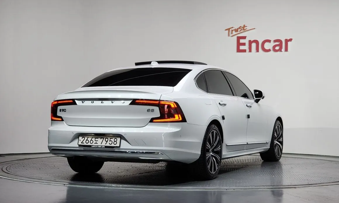 Volvo S90 — фото 4