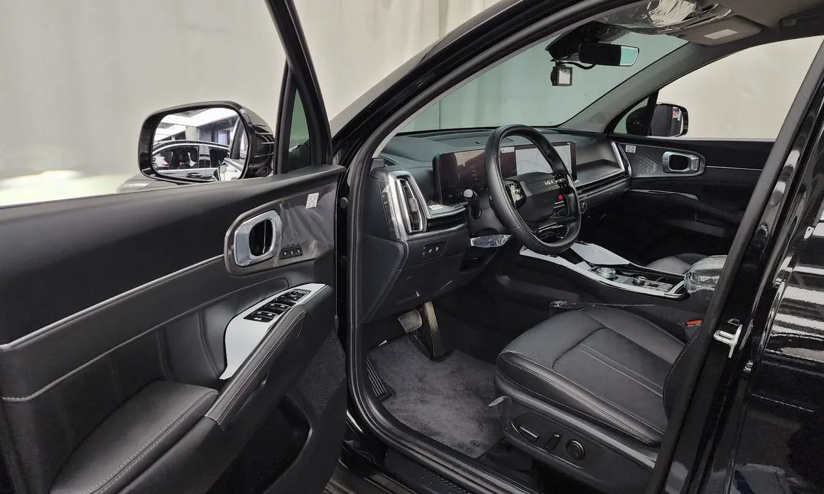 Kia Sorento — фото 6