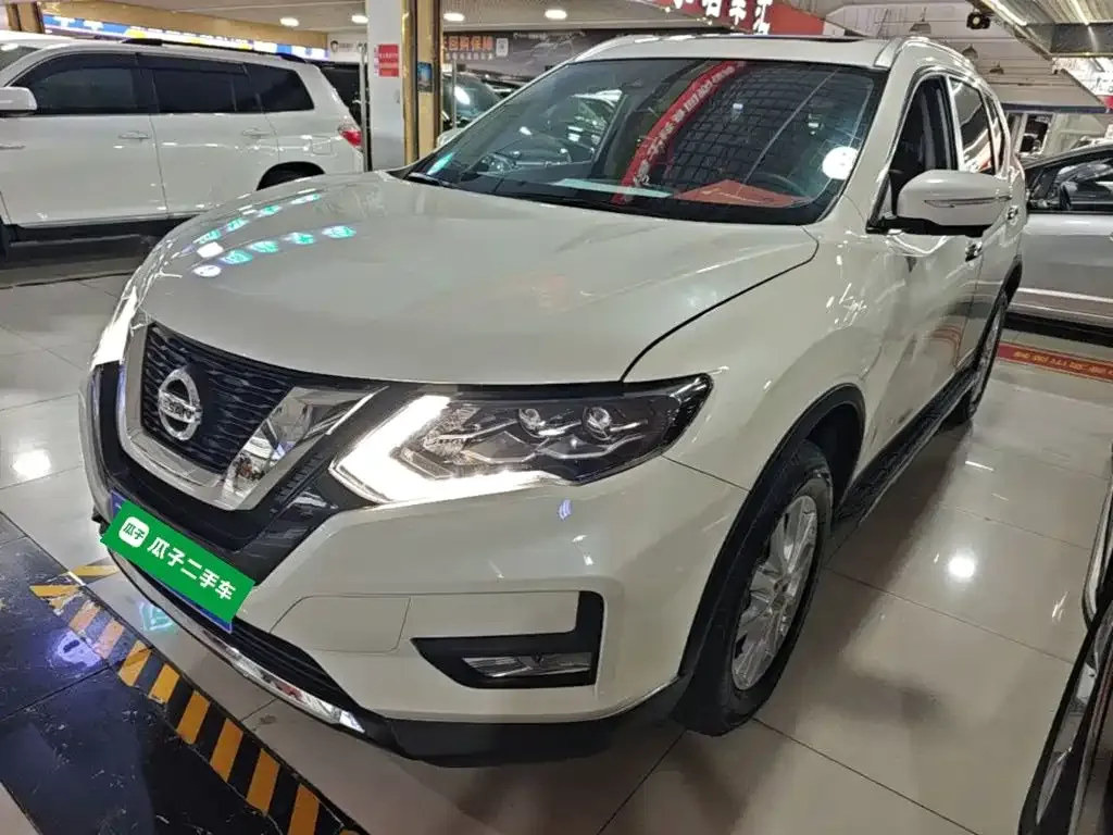 Nissan X-Trail — фото 4