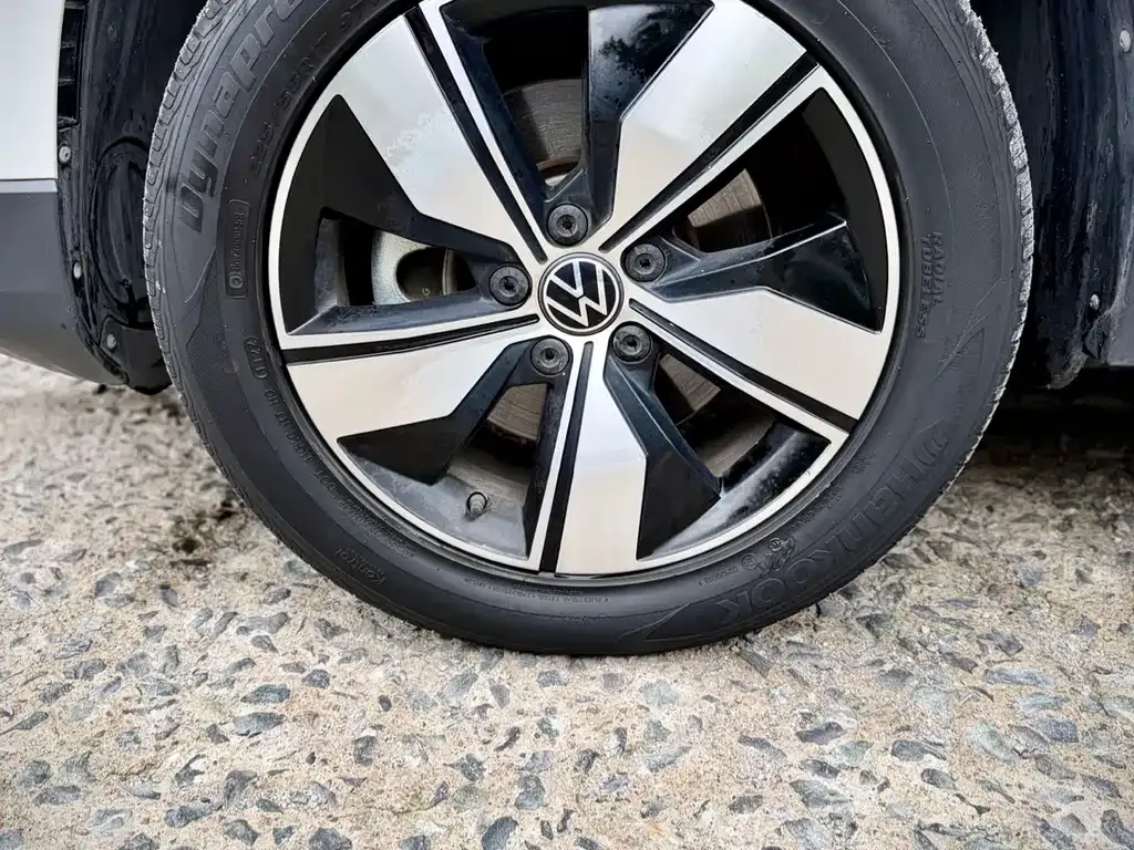 Volkswagen Tharu — фото 5