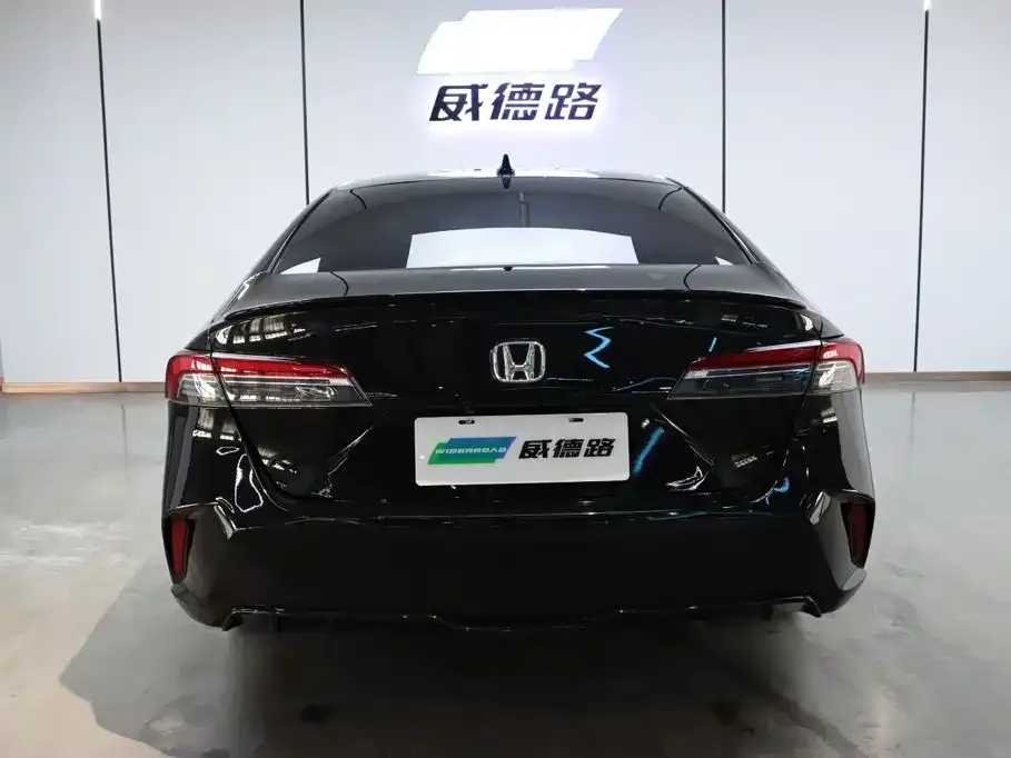 Honda Inspire — фото 5