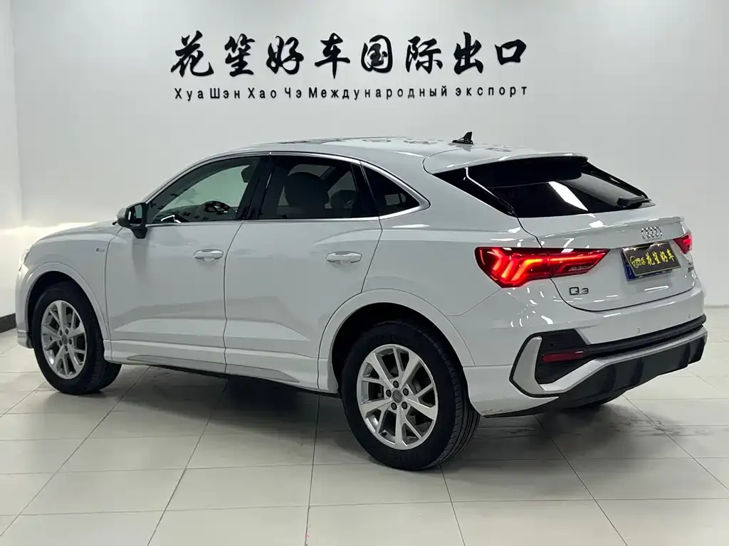 Audi Q3 Sportback — фото 10