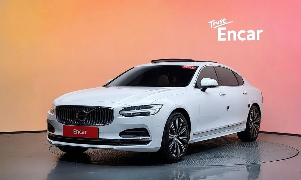 Volvo S90 — фото 1