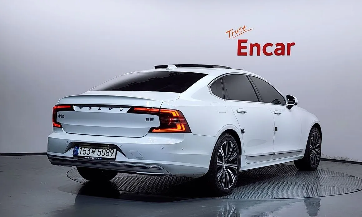 Volvo S90 — фото 8