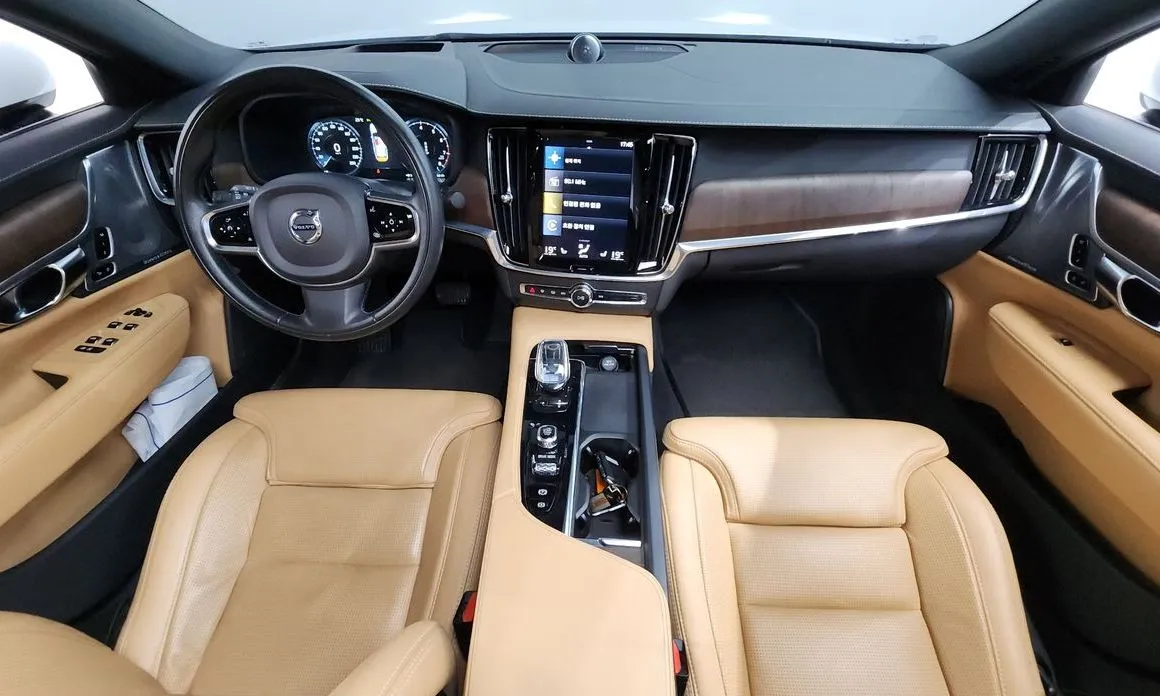 Volvo S90 — фото 10