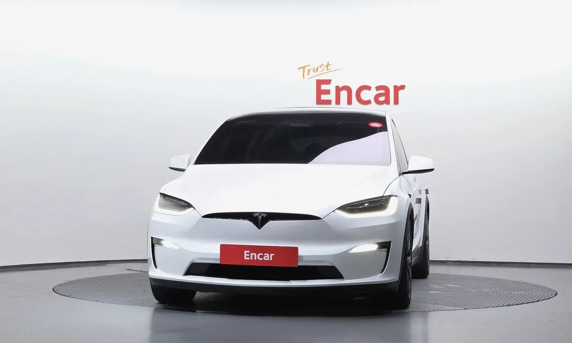 Tesla Model X — фото 4
