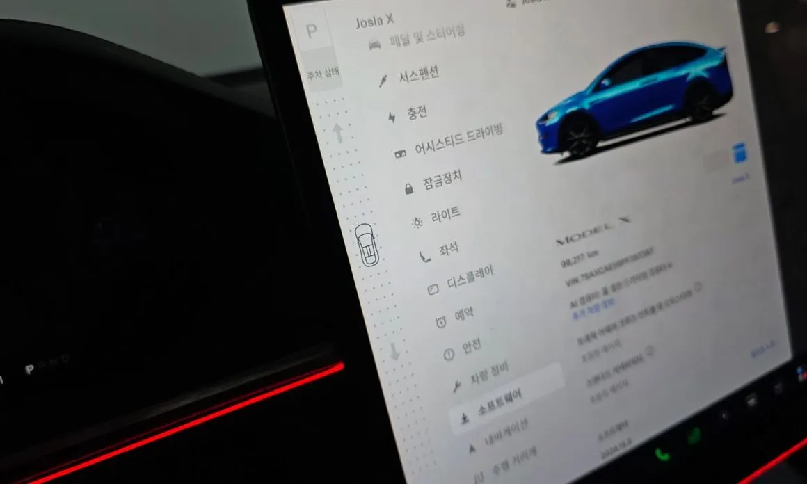 Tesla Model X — фото 2