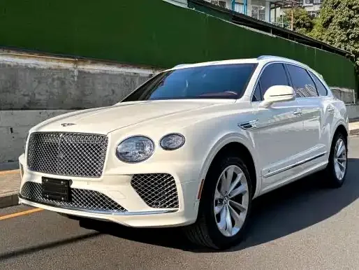 Bentley Bentayga — фото 1