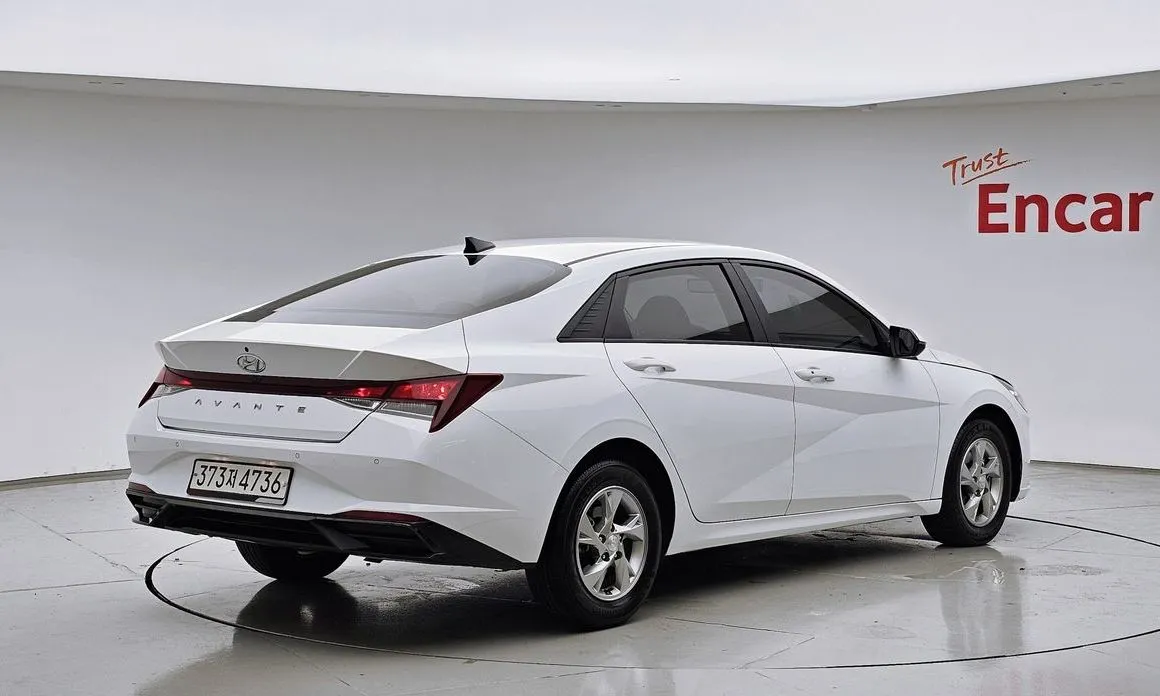 Hyundai AVANTE — фото 8