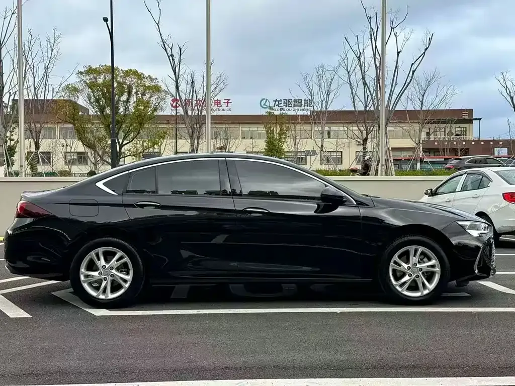 Buick Regal — фото 7