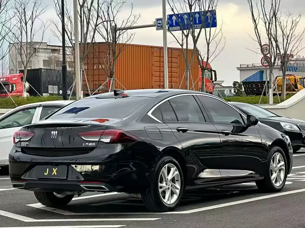 Buick Regal — фото 8