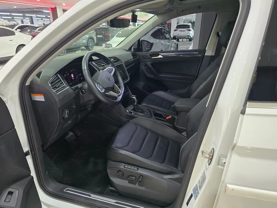 Volkswagen Tiguan — фото 3