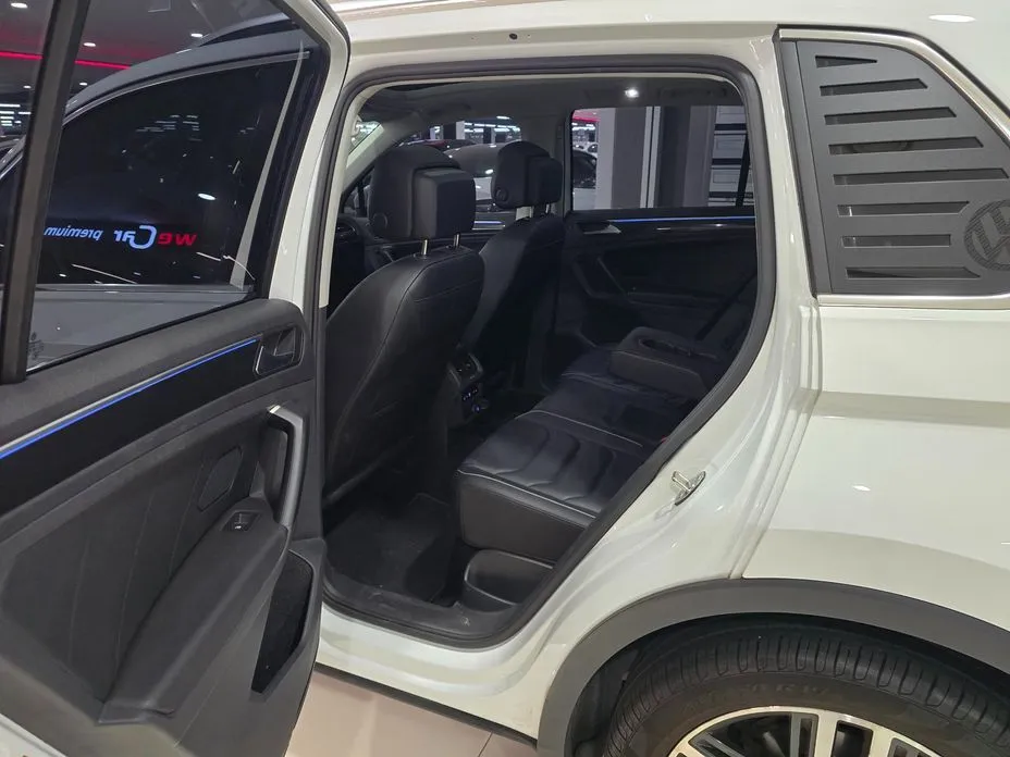 Volkswagen Tiguan — фото 10