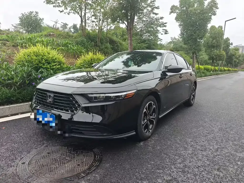 Honda Accord — фото 1
