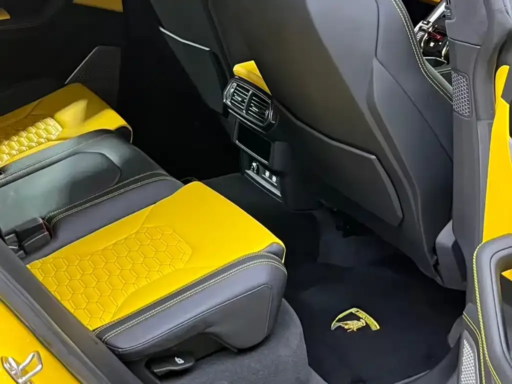 Lamborghini Urus — фото 2