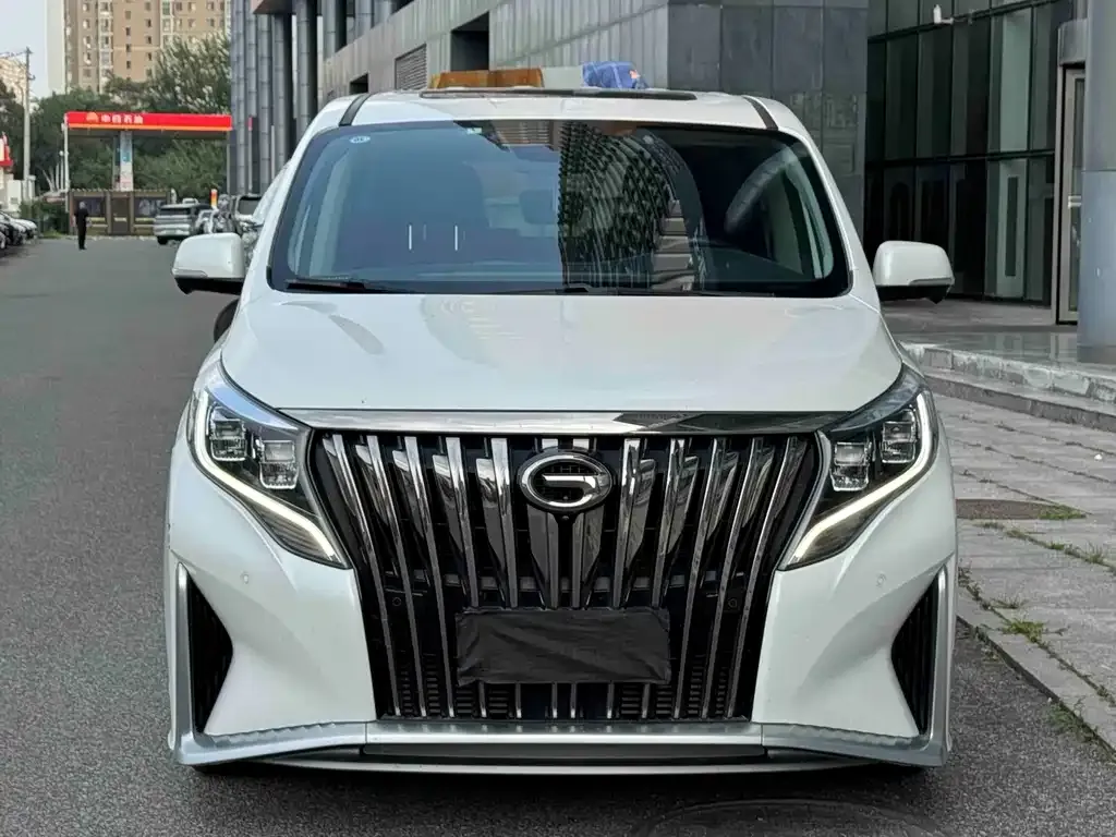 GAC Motor Trumpchi M8 — фото 1