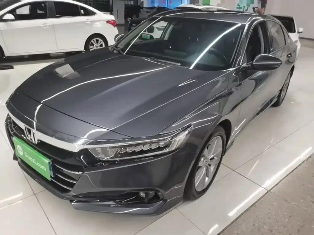 Honda Accord — фото 10