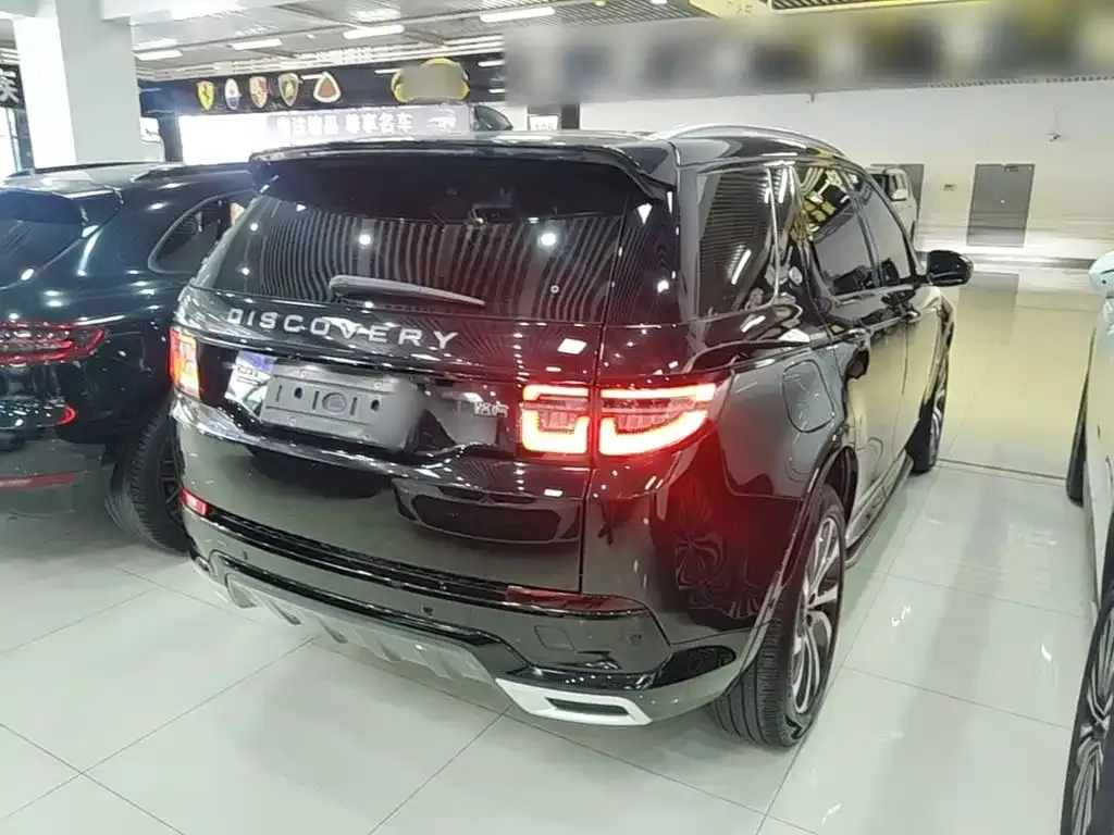 Land Rover Discovery Sport Hybrid — фото 7