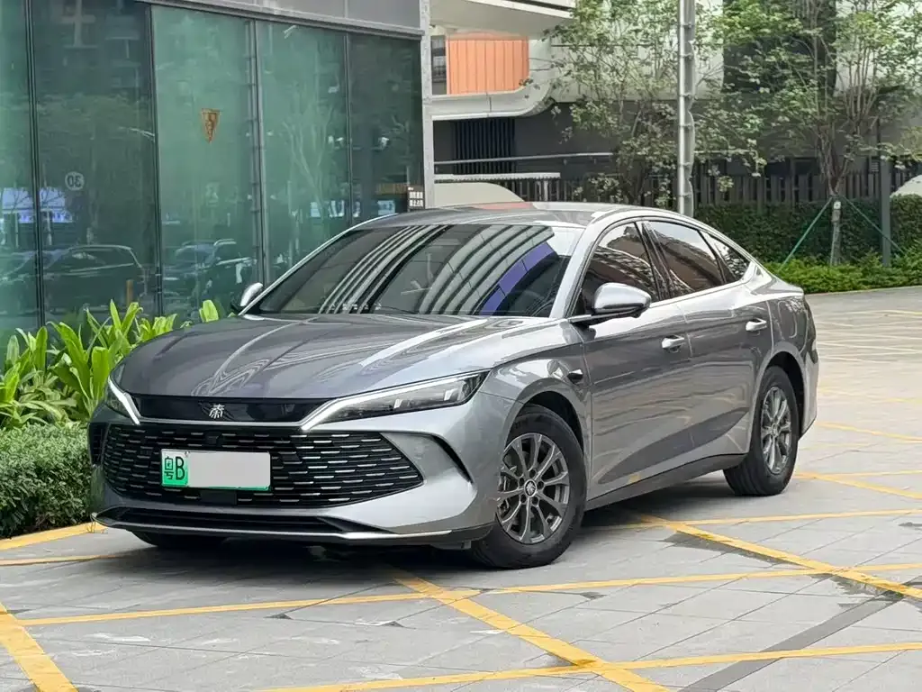 BYD Qin L — фото 1