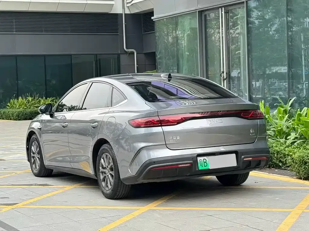 BYD Qin L — фото 7